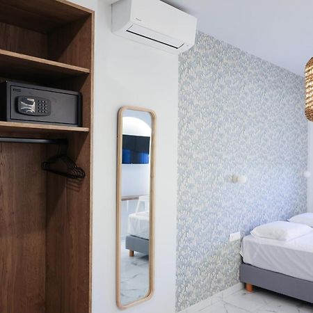 Uphill Unique Boutique Suites Скиатос Екстериор снимка