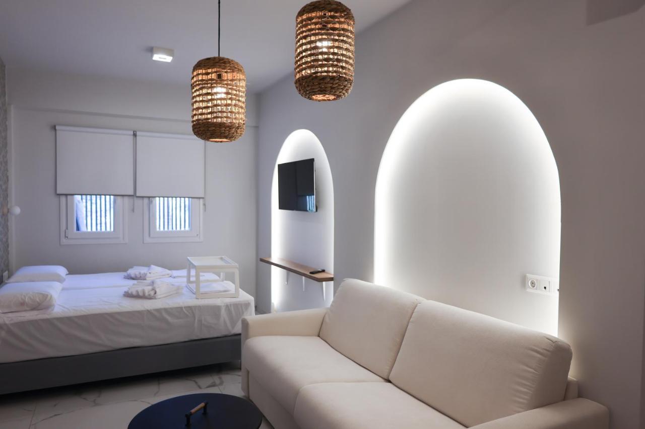 Uphill Unique Boutique Suites Скиатос Екстериор снимка