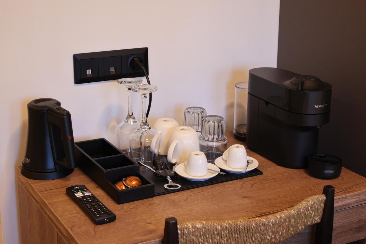 Uphill Unique Boutique Suites Скиатос Екстериор снимка