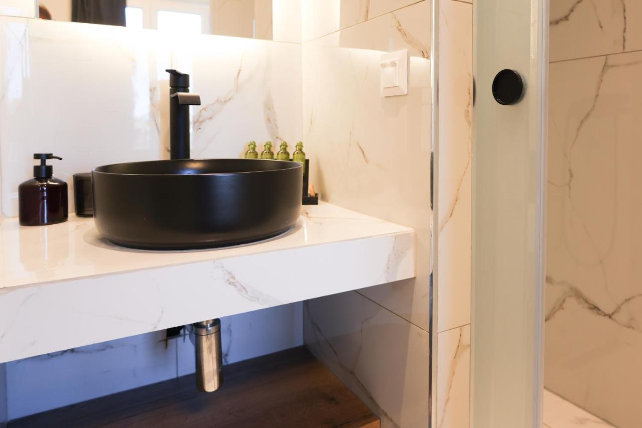 Uphill Unique Boutique Suites Скиатос Екстериор снимка