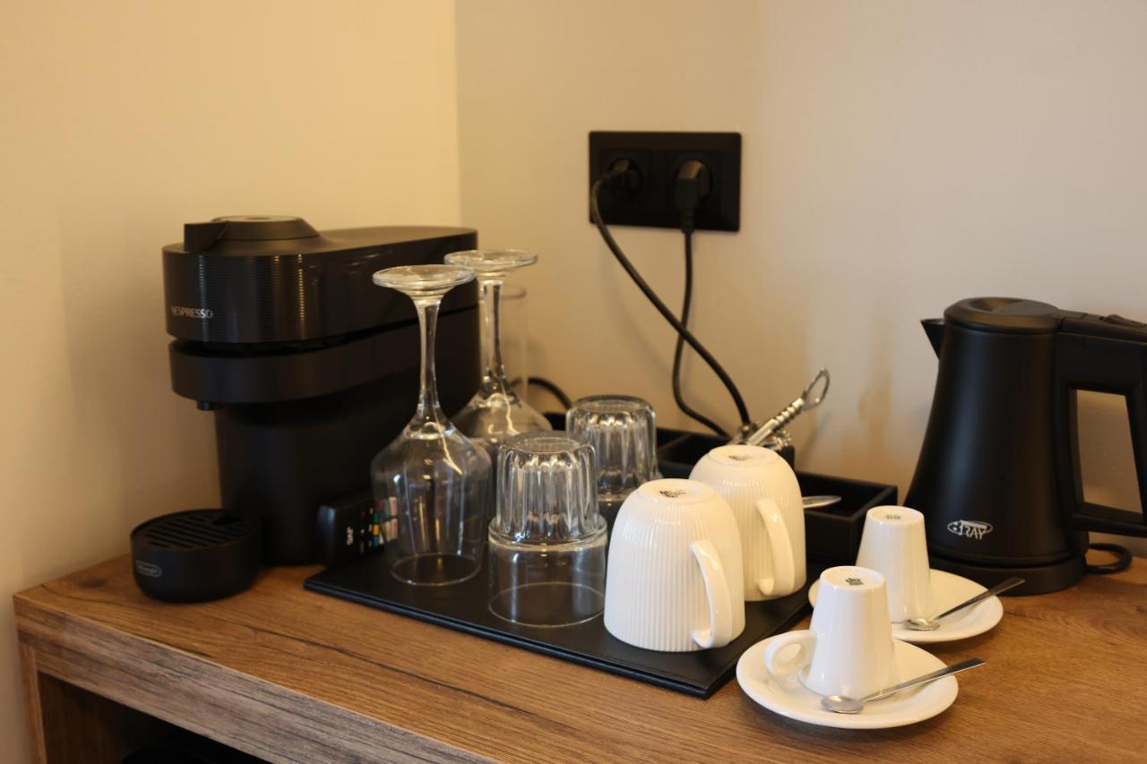 Uphill Unique Boutique Suites Скиатос Екстериор снимка