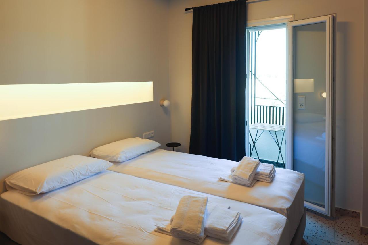 Uphill Unique Boutique Suites Скиатос Екстериор снимка
