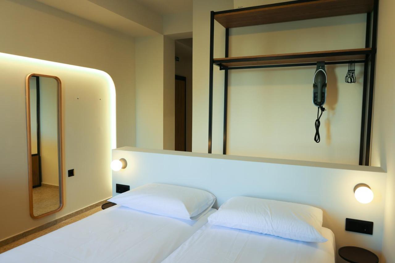 Uphill Unique Boutique Suites Скиатос Екстериор снимка